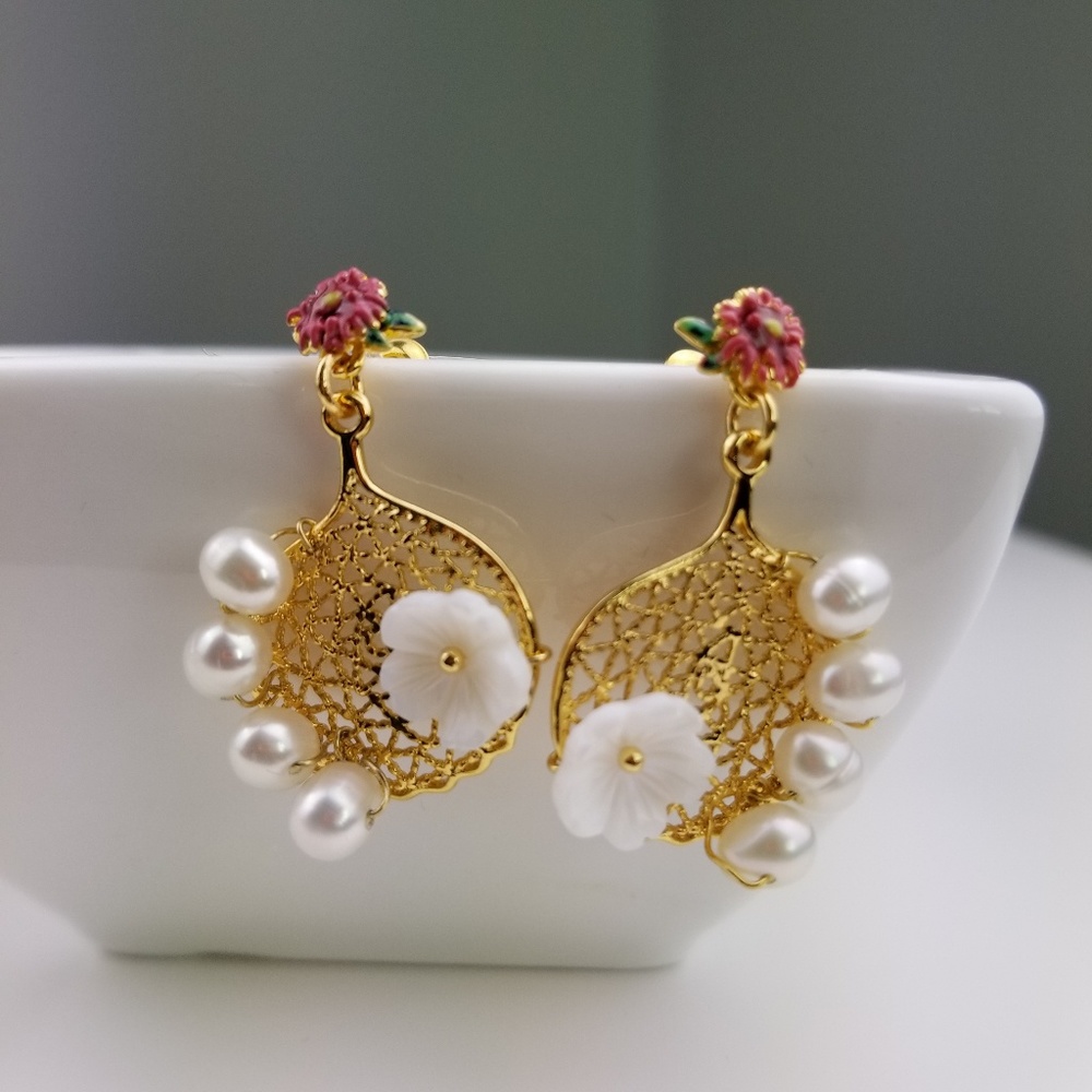 Plum Blossom 18k Gold Plated Peal Earrings $39 - Picture 6 of 6